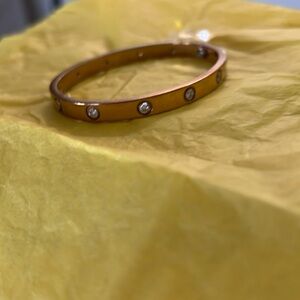 “Wanna be” Cartier.. not authentic !